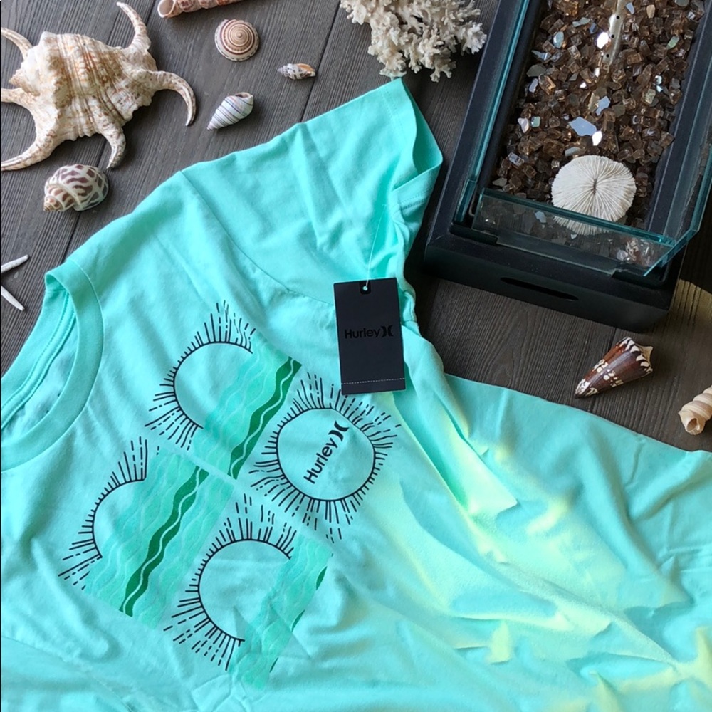 🌱☀️HURLEY SHIRT☀️🌱 - Picture 2 of 5